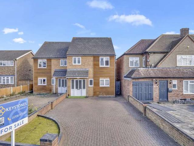 Farm for sale in London Borough of Havering, Greater London
