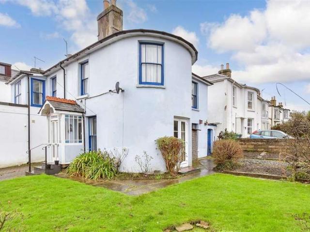 Farm for sale in Oakfield, Ryde