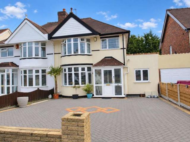 Farm for sale in Lapal, West Midlands