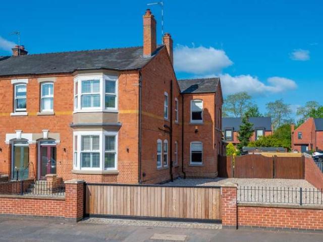 Farm for sale in Tiddington, Alderminster