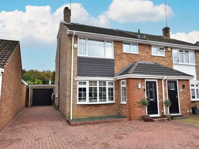 Farm for sale in Abbots Langley, Three Rivers