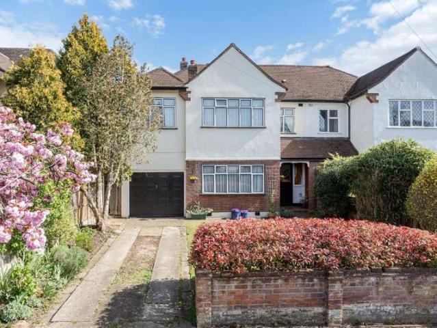 Farm for sale in Stoneleigh, Ewell