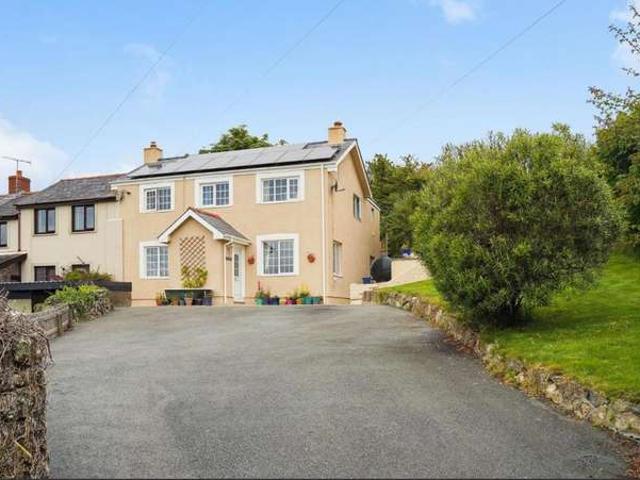 Farm for sale in Dinas Cross