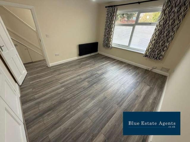 Farm for rent in London Borough of Hounslow, Osterley
