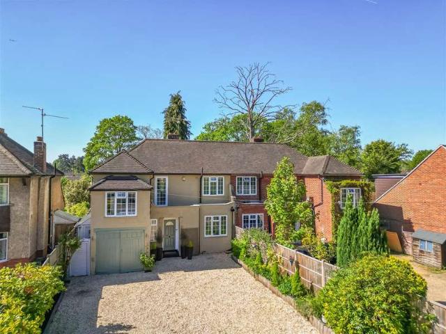 Farm for sale in Emmbrook, Wokingham