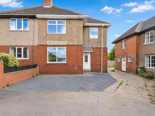 Farm for rent in Upton, West Yorkshire