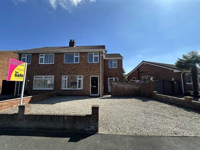 Farm for sale in Camblesforth