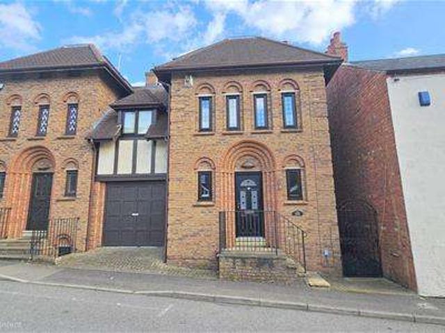 Farm for sale in Kingsthorpe, Northamptonshire