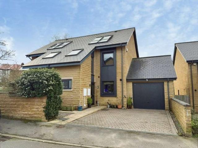 Farm for sale in Ben Rhydding, Ilkley