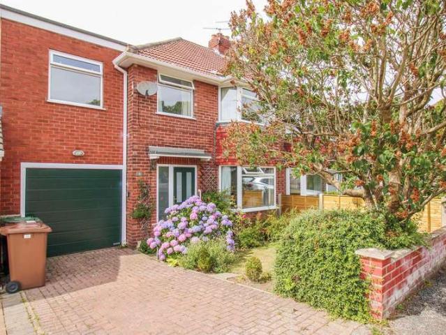 Farm for sale in Woolgreaves, West Yorkshire