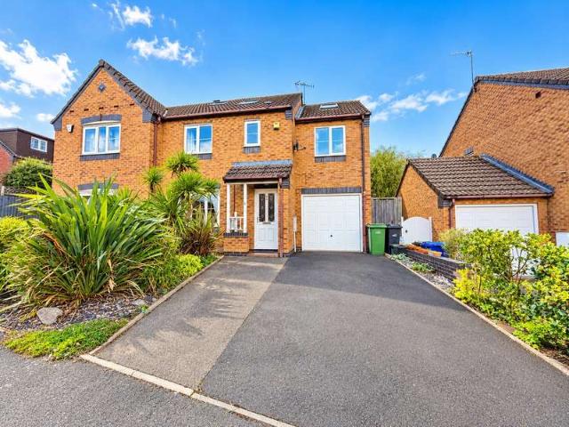 Farm for sale in Clockfields, Dudley
