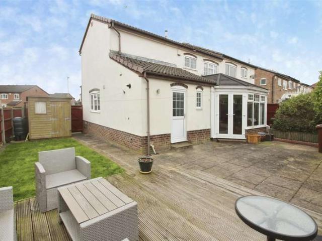 Farm for sale in Kippax, West Yorkshire
