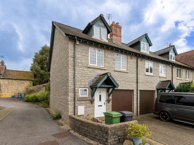 Farm for sale in Falcon Lodge, Wales