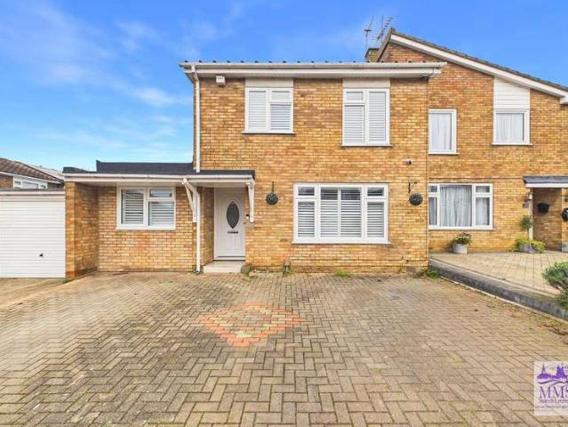 Farm for sale in Strood