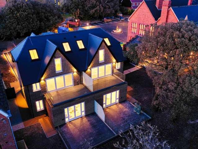 Farm for sale in West Cliff, Acol
