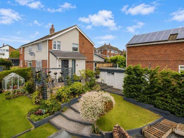 Farm for sale in Ossett, West Yorkshire