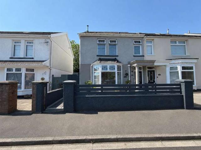 Farm for sale in Aberaman North, Aberaman