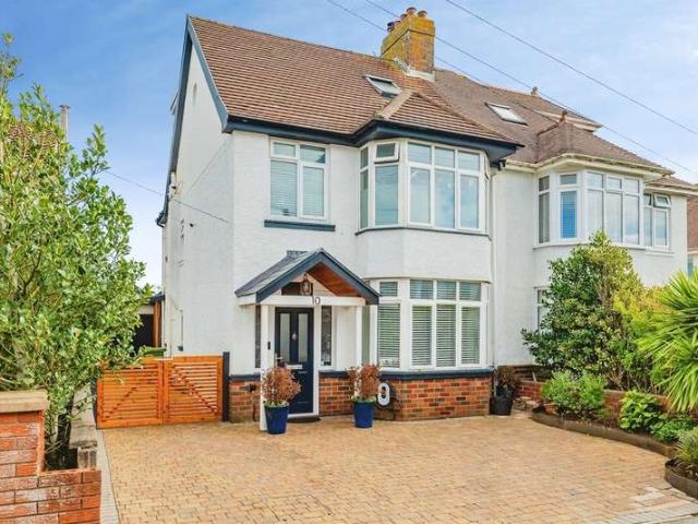 Farm for sale in Porthcawl, Nottage