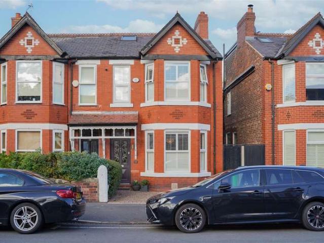 Farm for sale in Chorlton-cum-Hardy, Manchester