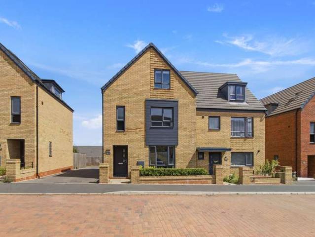 Farm for sale in Barnard's Green, Forthampton