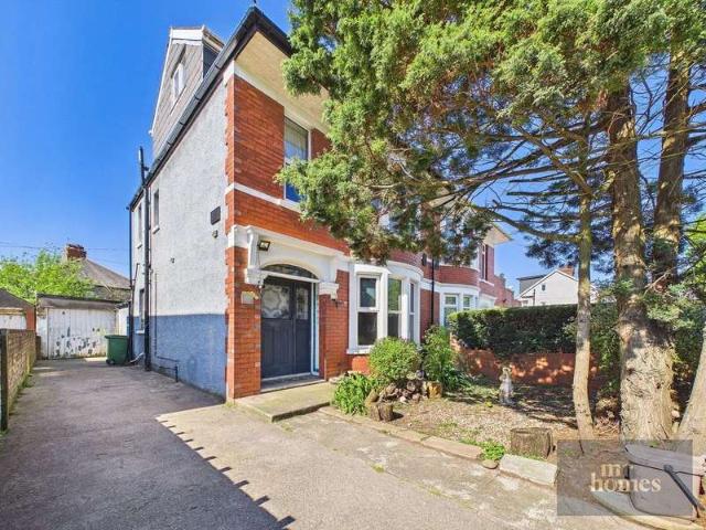 Farm for sale in Falcon Lodge, Wales