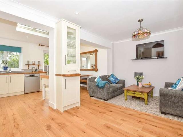 Farm for sale in Midway, Kent