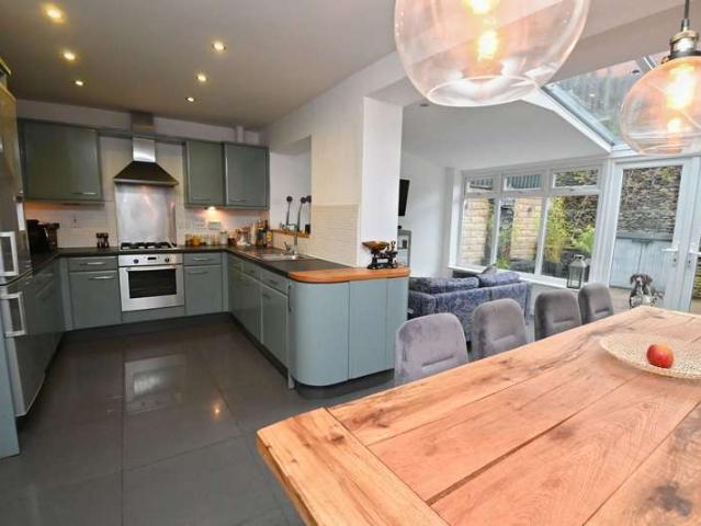 Farm for sale in Dodworth, South Yorkshire