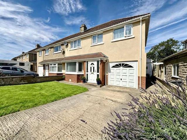 Farm for sale in Walcot West, Rodbourne