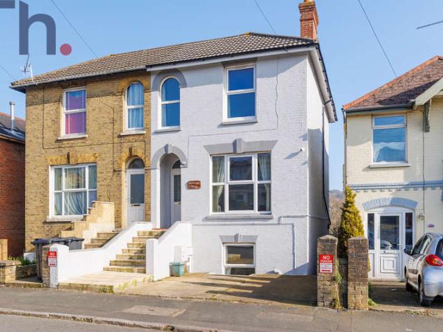Farm for sale in Oakfield, Ryde