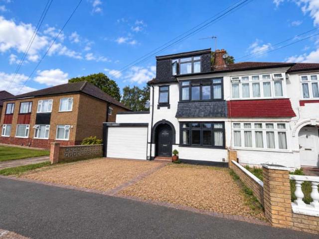 Farm for sale in London Borough of Havering, Greater London