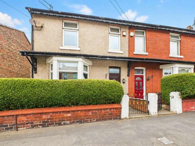 Farm for sale in Liscard