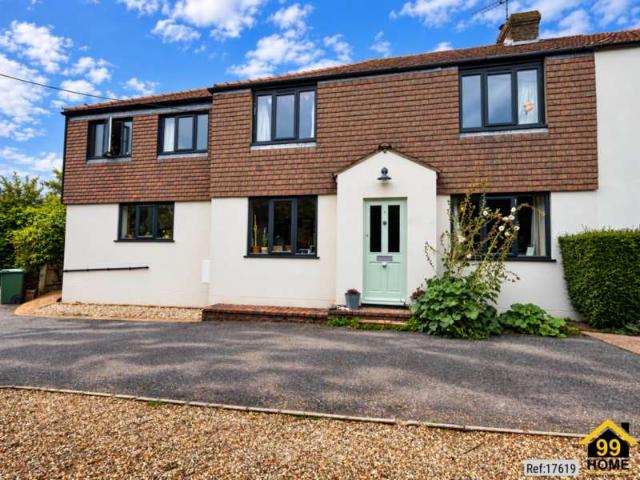 Farm for sale in Northiam, Rother