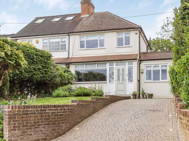 Farm for sale in Letchmore Heath, Aldenham
