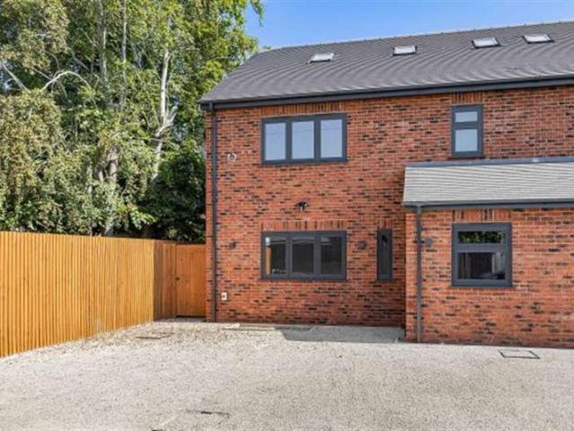 Farm for sale in Caversham Park, Reading