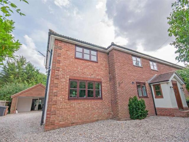 Farm for sale in Broomfield, Chelmsford
