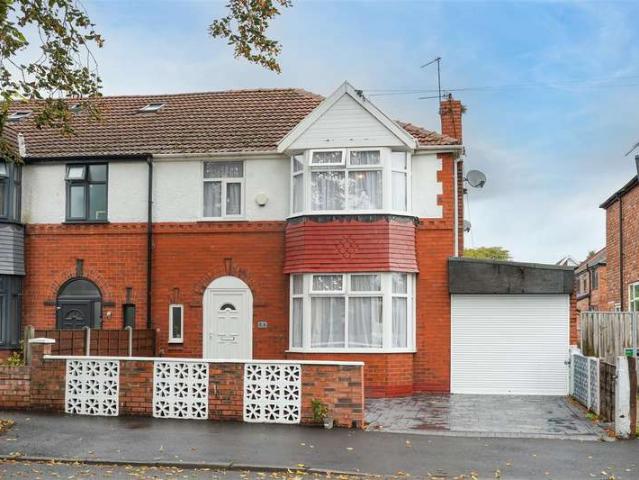 Farm for sale in Chorlton-cum-Hardy, Manchester