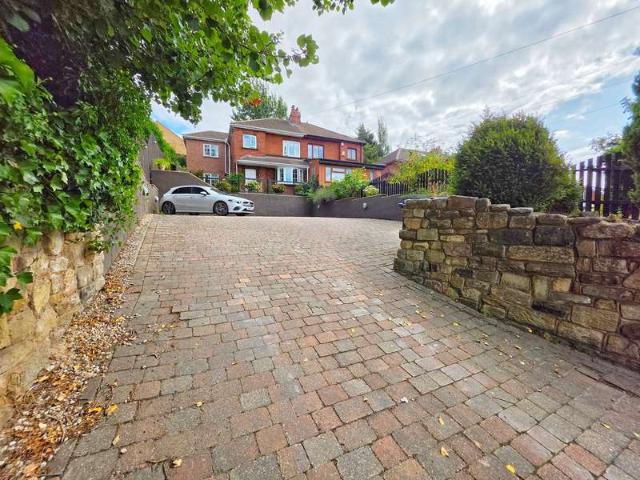 Farm for sale in Athersley North, South Yorkshire