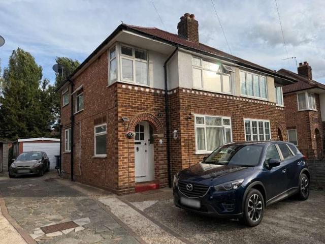 Farm for sale in London Borough of Hounslow, Greater London