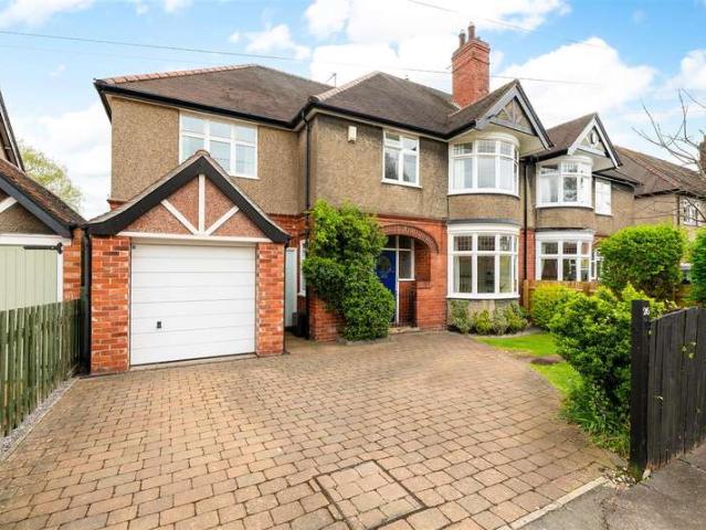 Semi Detached House for sale in Lincoln, St. Giles