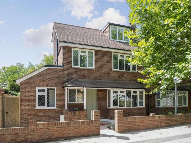 Farm for sale in London Borough of Merton, Raynes Park