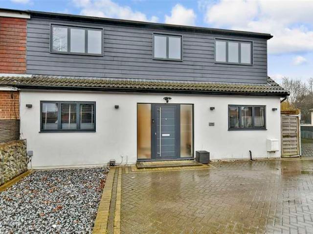 Farm for sale in The Butts, Kent