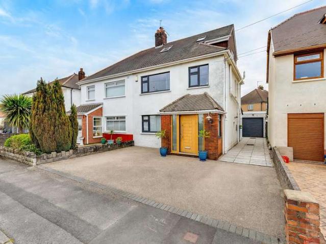 Farm for sale in Falcon Lodge, Wales