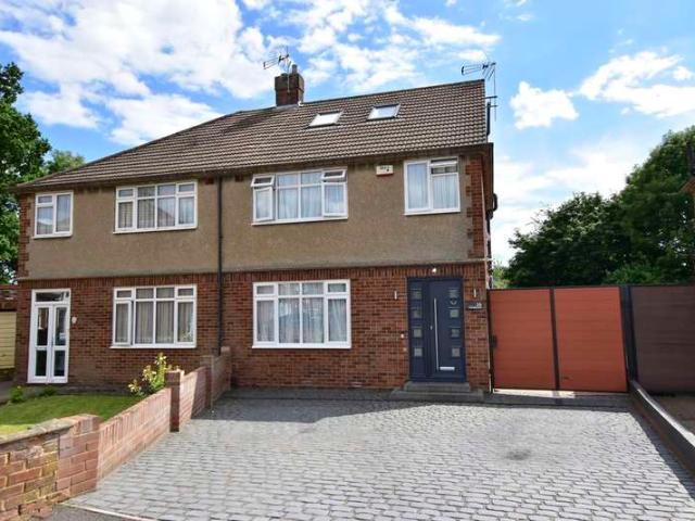 Farm for sale in Garston, Watford