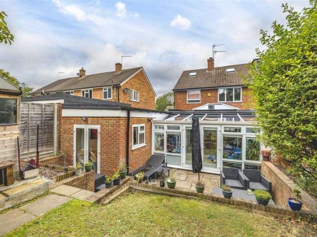 Semi Detached House for sale in Windsor, Dedworth