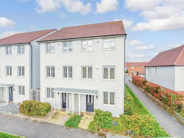 Farm for sale in Martello Lakes, Folkestone and Hythe