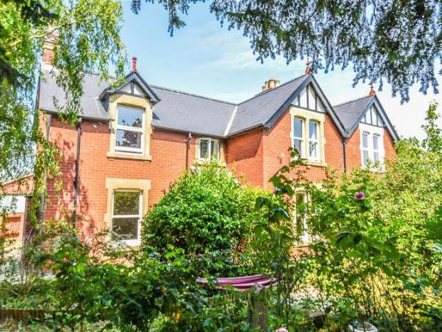Farm for sale in School House, Gloucestershire