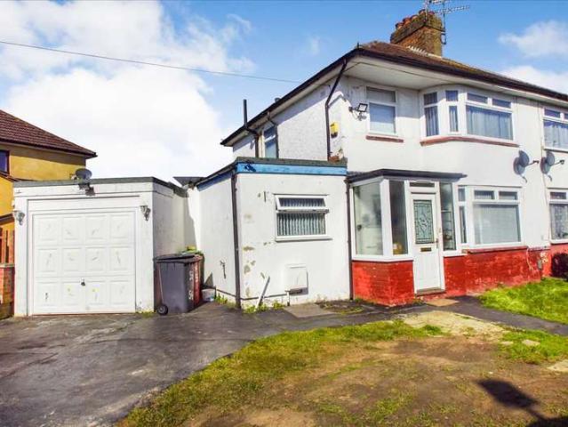Semi Detached House for sale in Cippenham, Cippenham