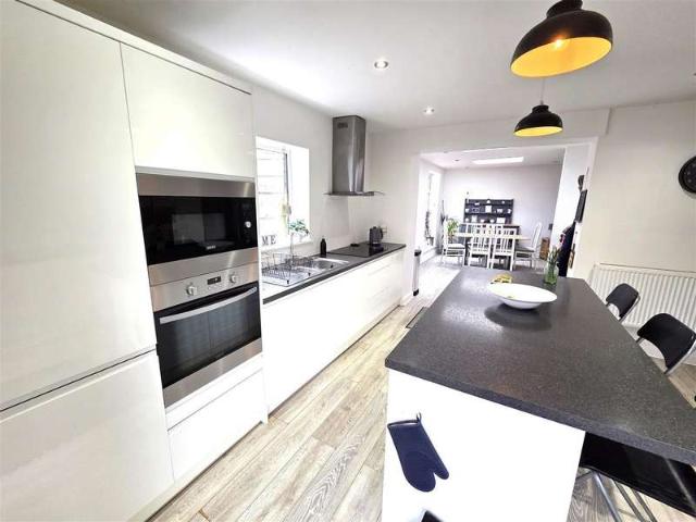 Farm for sale in Loundsley Green, East Midlands