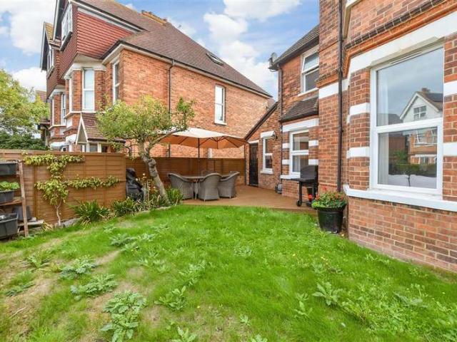Farm for sale in Lynwood, Folkestone and Hythe