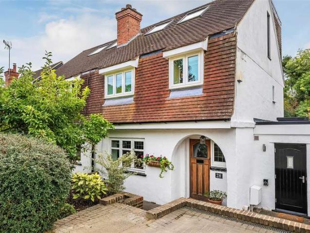 Farm for sale in Oxted, Hillview
